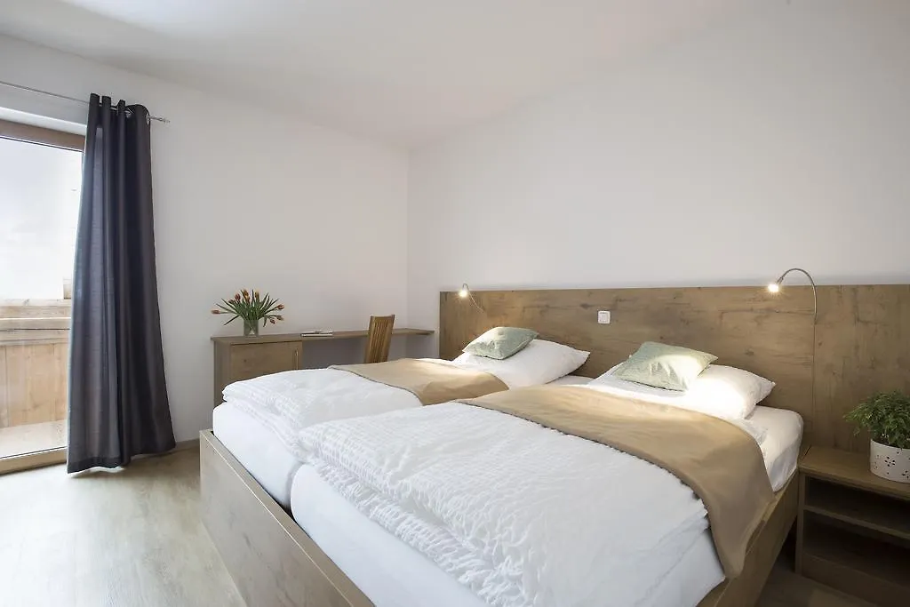 Fischhof Beer Hotel Mitterteich Guest house